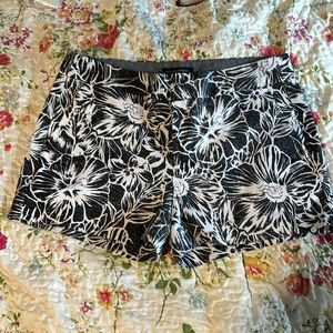 EUC Banana Republic women’s shorts